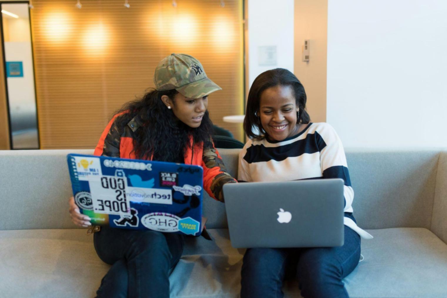 Teamarbeit bei Finanzanalyse